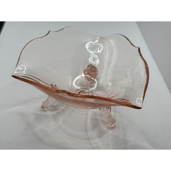Lancaster Glass Co. “Petal Pink” Elegant Depression Glass Three-Toed Crimped Bow - Picture 3 of 10
